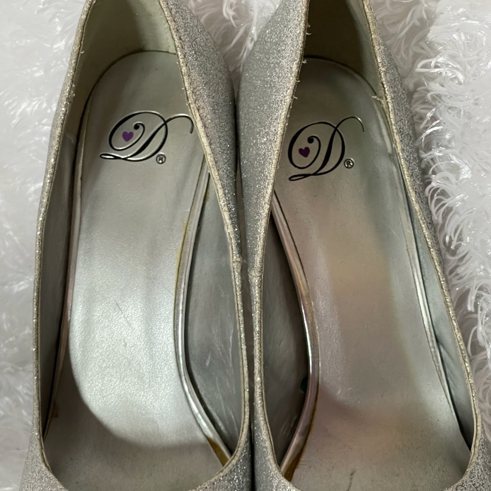 Sparkly Silver Shoes - Picture 5 of 6